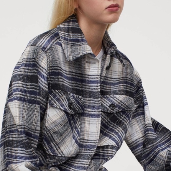 H&M Shacket Bloggers Favorite - Picture 3 of 4